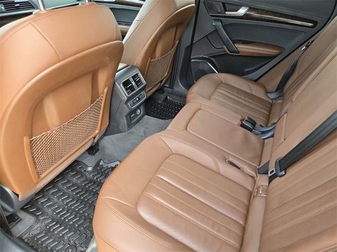 Used 2019 Audi Q5 2.0T Premium Plus w/ Premium Plus Package image 30