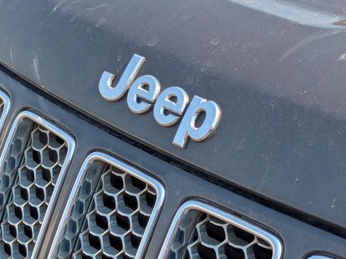 Used 2014 Jeep Grand Cherokee Summit AWD/4WD image 11