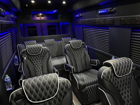 Used 2024 Mercedes-Benz Sprinter 3500 image 14