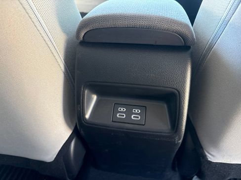 Used 2026 Toyota Corolla LE FWD image 29