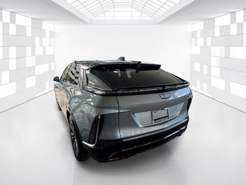 Used 2024 Cadillac Lyriq Luxury RWD image 4