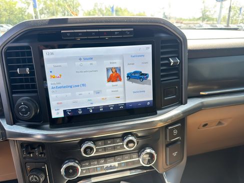 Used 2022 Ford F150 Lariat w/ Equipment Group 502A High AWD/4WD image 10
