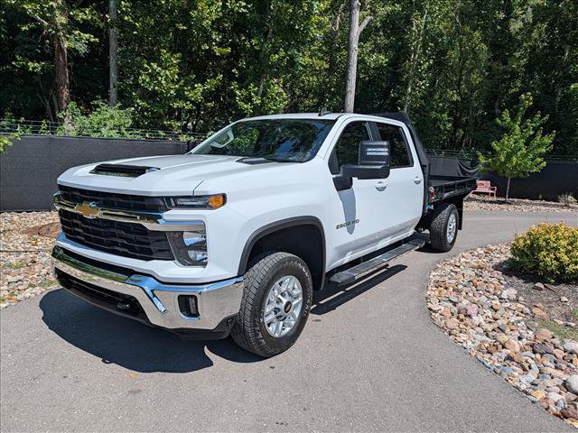 Used 2024 Chevrolet Silverado 2500 LT w/ Convenience Package AWD/4WD image 1