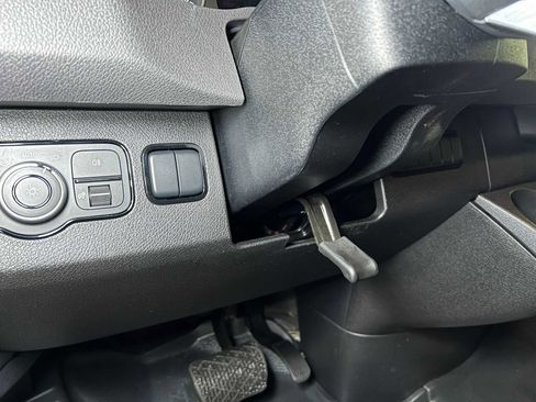 Used 2025 Mercedes-Benz Sprinter 2500 image 26