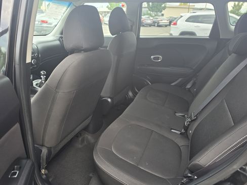 Used 2018 Kia Soul FWD image 18