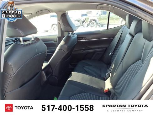 Used 2024 Toyota Camry SE image 11