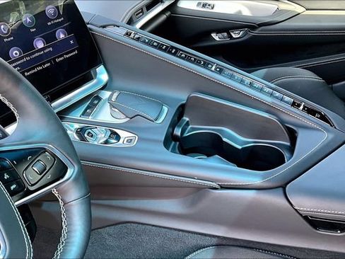 Used 2020 Chevrolet Corvette Stingray Premium Cpe w/ 3LT Preferred Equipment Group RWD image 17