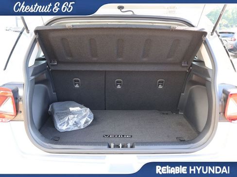 Certified 2025 Hyundai Venue SEL FWD image 14