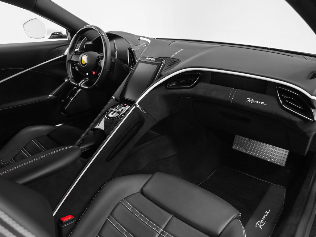 Certified 2023 Ferrari Roma RWD image 32