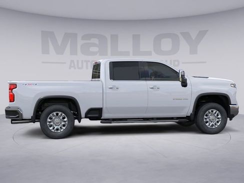 New 2026 Chevrolet Silverado 2500 LTZ w/ LTZ Convenience Package AWD/4WD image 6