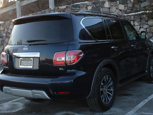 Used 2017 Nissan Armada SL image 9
