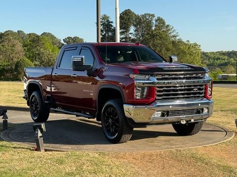 Used 2021 Chevrolet Silverado 2500 LTZ w/ LTZ Plus Package image 9