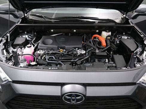 New 2025 Toyota RAV4 XLE image 15
