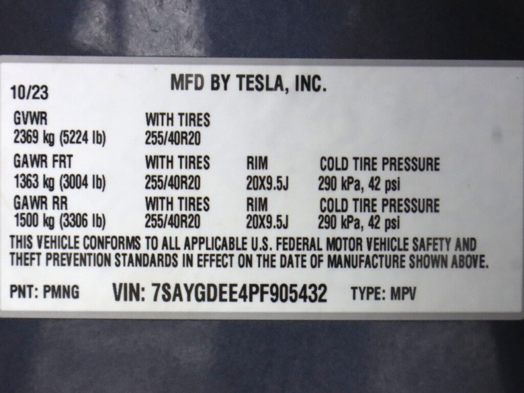 Used 2023 Tesla Model Y Long Range AWD/4WD image 41
