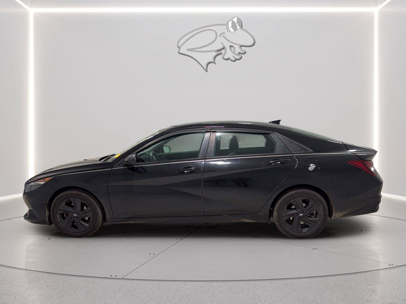 Used 2021 Hyundai Elantra SEL w/ Convenience Package FWD image 2