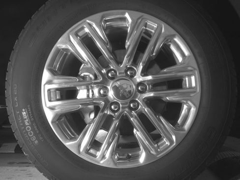 Used 2024 GMC Yukon SLT w/ SLT Luxury Package RWD image 12
