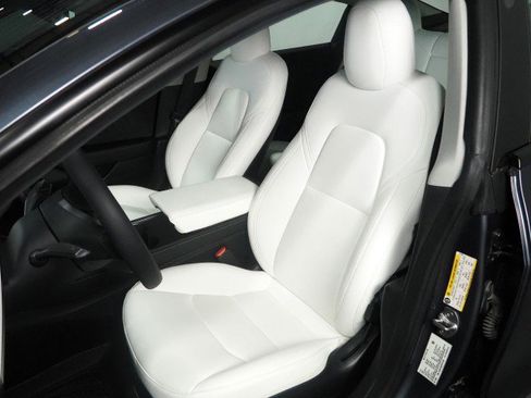 Used 2023 Tesla Model 3 RWD image 15