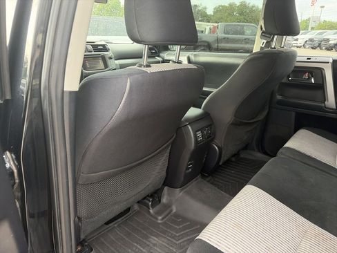 Used 2015 Toyota 4Runner SR5 RWD image 28