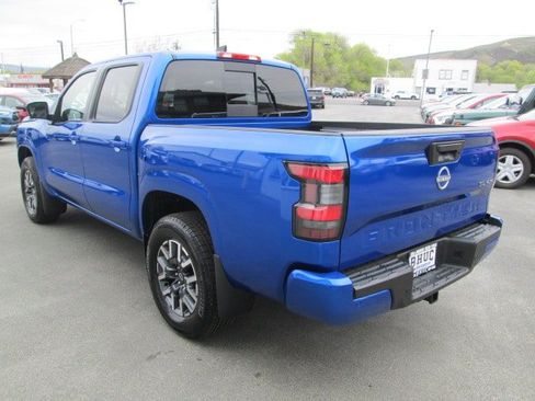 Used 2025 Nissan Frontier SL AWD/4WD image 4