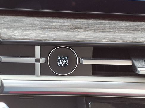 Used 2024 Hyundai Santa Fe Calligraphy FWD image 16