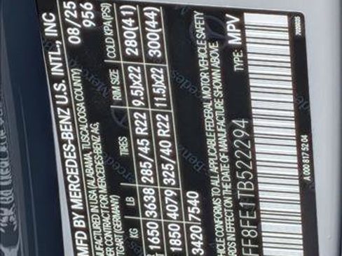 New 2026 Mercedes-Benz GLS 580 4MATIC image 19