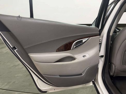 Used 2010 Buick LaCrosse CXL w/ Luxury Package image 14