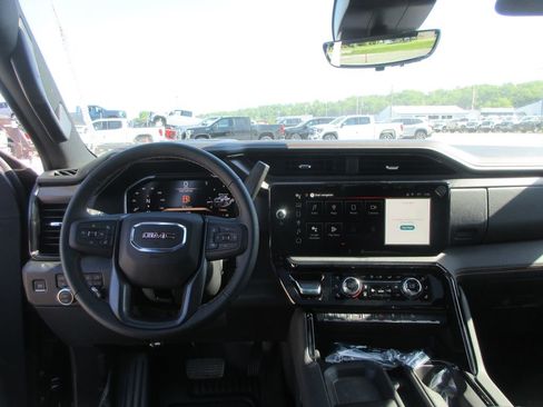 New 2026 GMC Sierra 2500 AT4 w/ AT4 Premium Plus Package AWD/4WD image 18