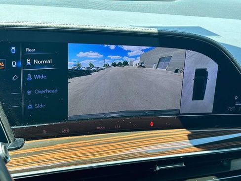 Certified 2023 Cadillac Escalade ESV Premium Luxury AWD/4WD image 38