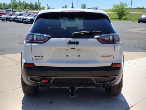 Used 2021 Jeep Cherokee Trailhawk AWD/4WD image 16