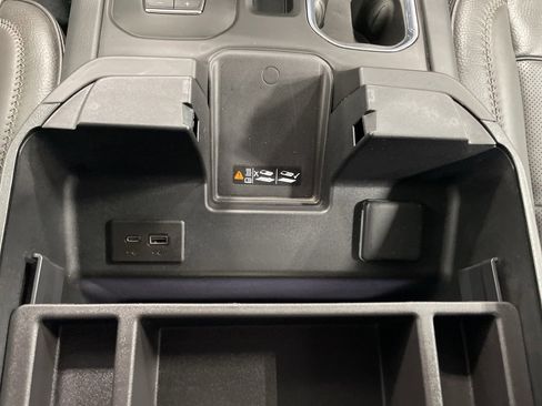 Used 2024 GMC Sierra 3500 Denali image 53