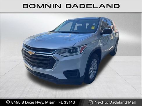 Used 2021 Chevrolet Traverse LS image 7