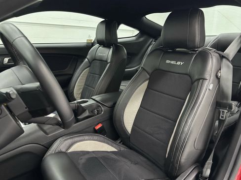 Used 2022 Ford Mustang GT RWD image 13