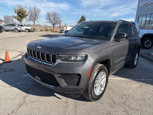 New 2026 Jeep Grand Cherokee Laredo X AWD/4WD image 12