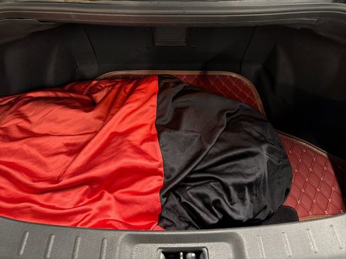 Used 2012 Nissan GT-R Premium image 28