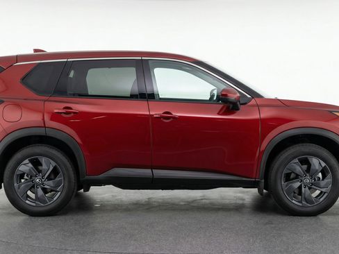Used 2025 Nissan Rogue SV image 11