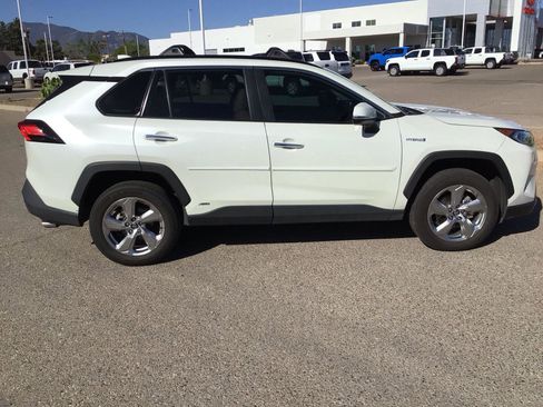 Used 2021 Toyota RAV4 Limited AWD/4WD image 6