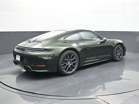 Certified 2026 Porsche 911 Carrera T RWD image 18