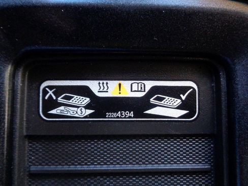 Used 2016 GMC Yukon SLT image 22