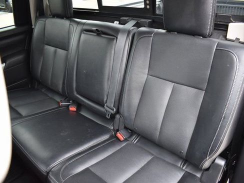 Used 2021 Nissan Titan SV w/ SV Convenience Package image 21