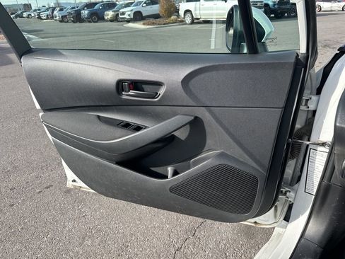 Used 2023 Toyota Corolla LE image 15