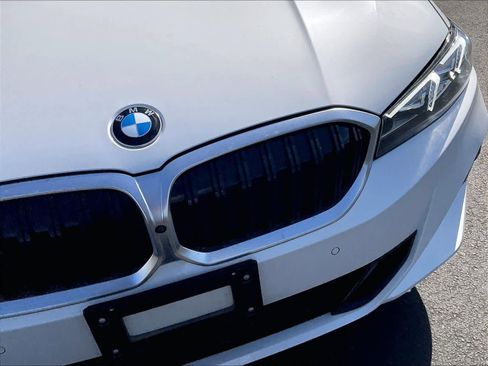 Used 2024 BMW 330i xDrive Sedan w/ Premium Package image 31