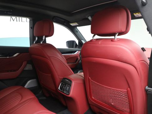 Certified 2022 Maserati Levante GT image 19