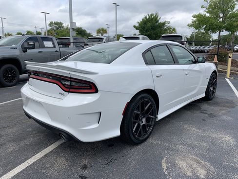 Used 2019 Dodge Charger R/T w/ Plus Group RWD image 28