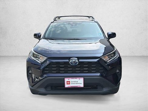 Used 2021 Toyota RAV4 XLE w/ Convenience Package AWD/4WD image 2