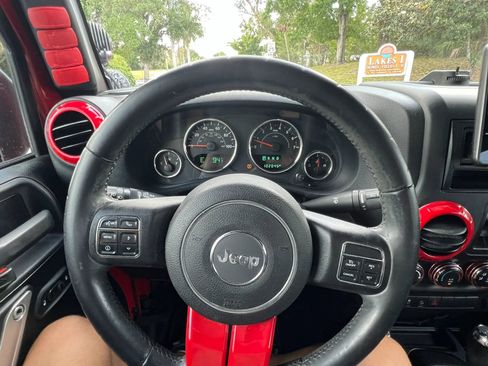 Used 2015 Jeep Wrangler Unlimited Sport w/ Quick Order Package 24S AWD/4WD image 3