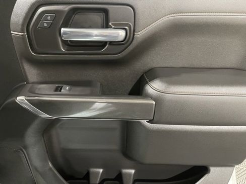 Used 2020 GMC Sierra 1500 AT4 image 27