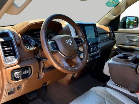Used 2019 RAM 1500 Laramie AWD/4WD image 17
