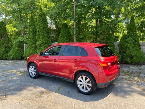 Used 2013 Mitsubishi Outlander Sport ES AWD/4WD image 3