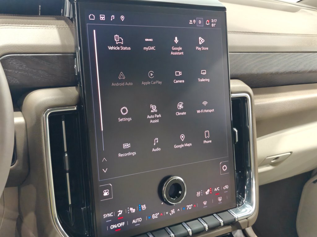 Used 2026 GMC Yukon Denali w/ Advanced Technology Package AWD/4WD image 48