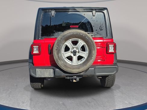 Used 2022 Jeep Wrangler Unlimited Sport AWD/4WD image 2